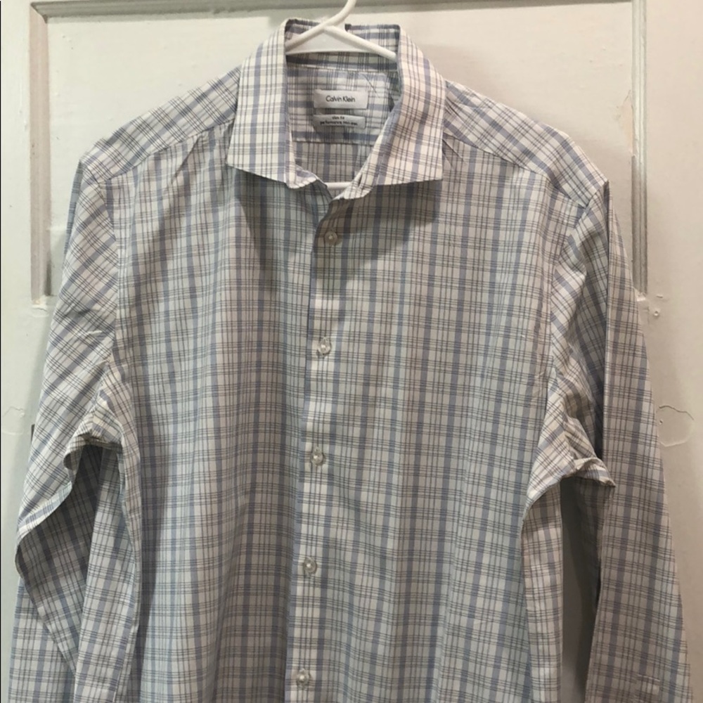 Calvin Klein Slim Fit Men’s Dress Shirt (16 32/33)